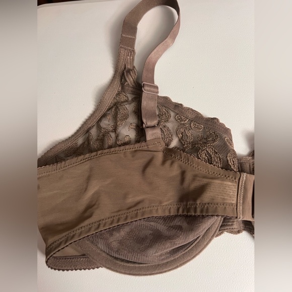 Wacoal 40D like new bra brown pewter color with soft cup silky floral design - Picture 4 of 7